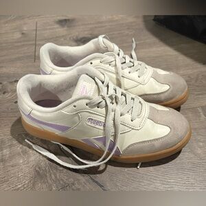 Reebok Women's Cream and Lavender Sneakers